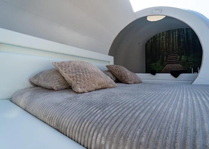 Apartment Bubblesuite47 Precy-sur-Oise